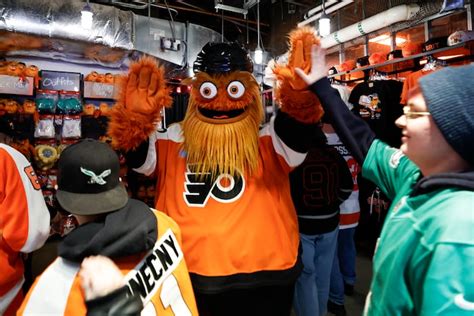 I built my own ‘Itty Bitty Gritty’ at the new Gritty store. He’s ...