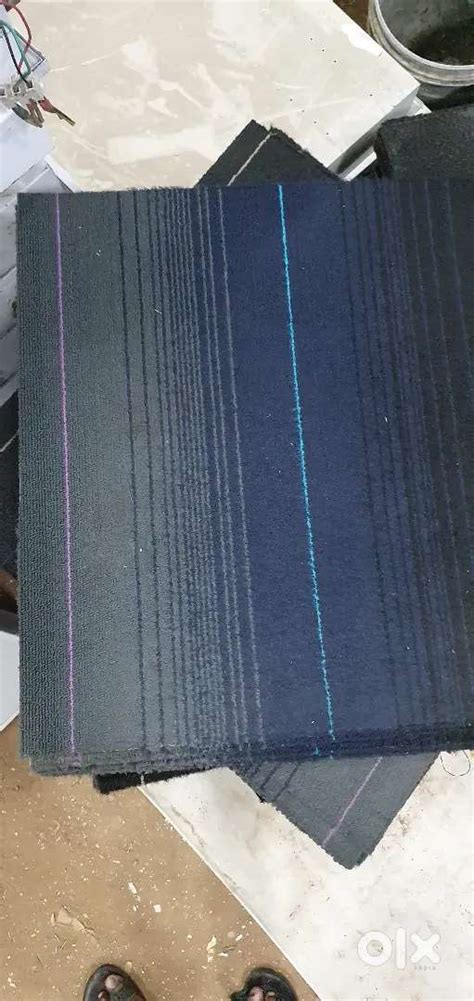 Office floor mat. Office workstation. Almuniam partition. Glass work ...