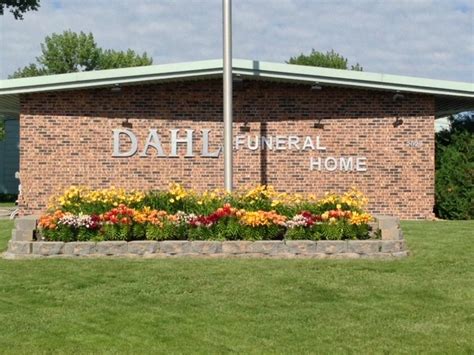 Dahl Funeral Home, East Grand Forks, Mn | East Grand Forks MN