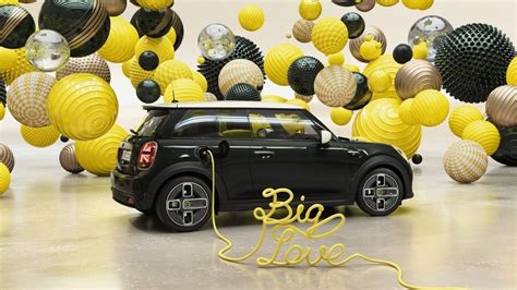 MINI Cooper SE launched in India; Price, features and details inside