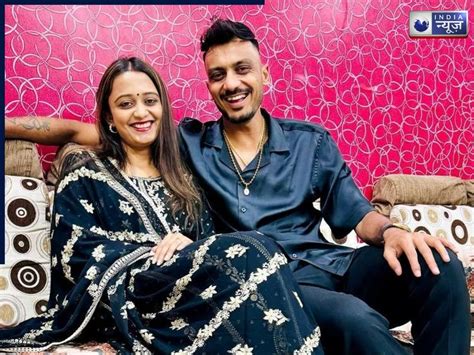 Axar Patel Birthday: टीम इंडिया के 'बापू' को डाइटीशियन से हुआ प्यार ...