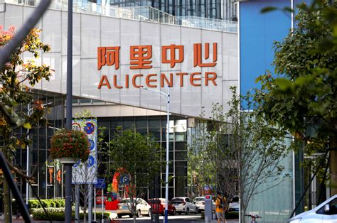 阿里首个购物中心正式开业，“亲橙里”体验式购物中心 - 导购 -云南乐居网