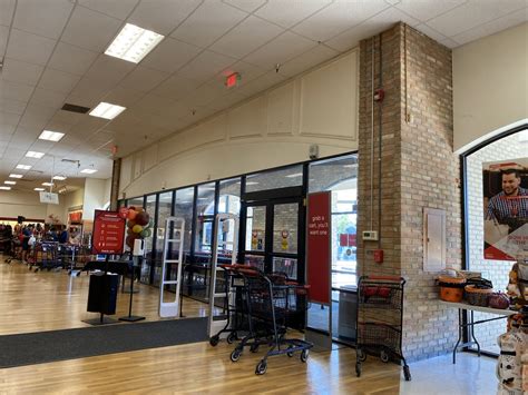 Houston’s oldest TJ Maxx is in a former Weingartens – Houston Historic Retail