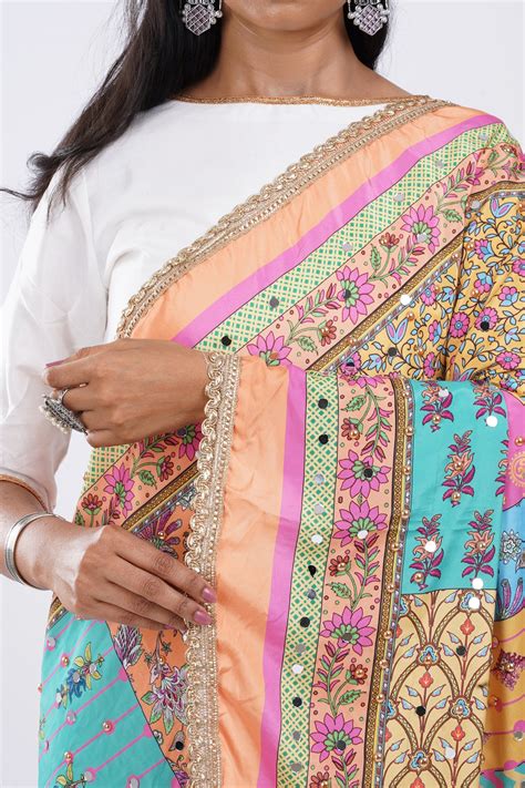 Teejh Patakha Embellished Printed Dupatta