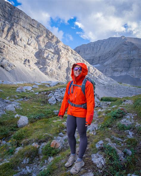 Best Hiking Clothes for Women (Gear Included!)