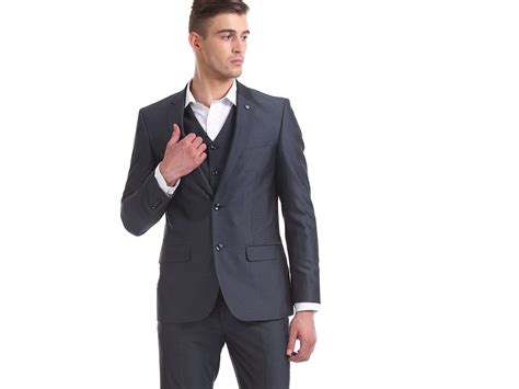 Business Suit 的图像结果