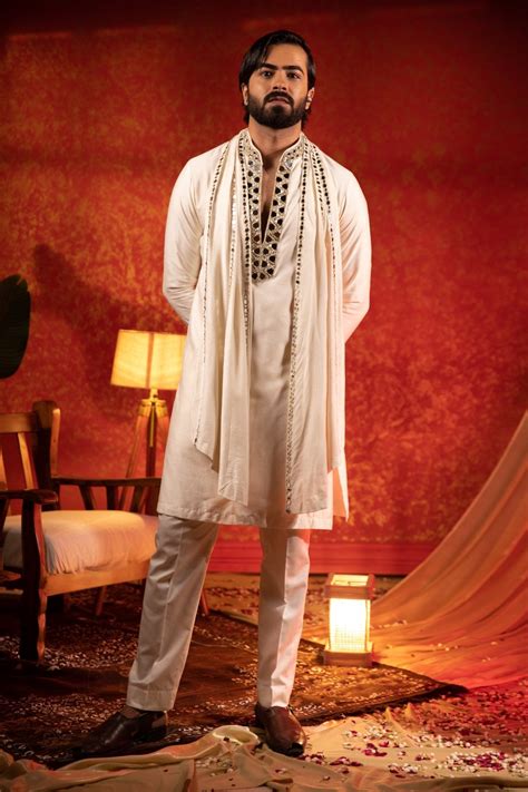 LINEAR MIRROR KURTA STOLE SET – White Maison de Couture
