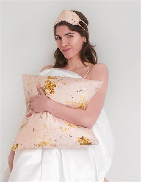 Kimonos, foulards et taies d'oreiller en soie – Nimboo