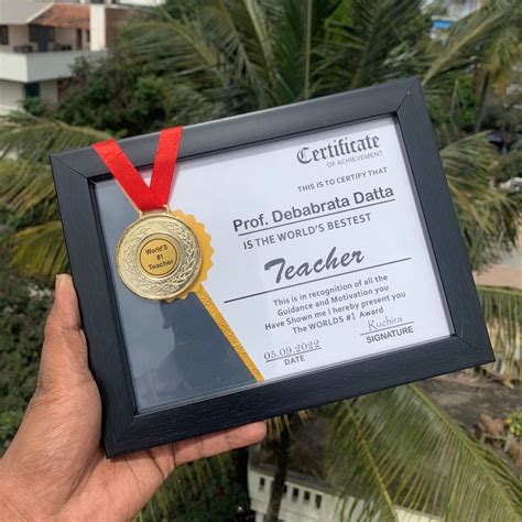 Teachers Day Gift For Teacher - Certificate Frame With Medal For ...