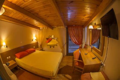 CHRIS HOTEL (Kifissia) - Hotel Reviews, Photos, Rate Comparison ...