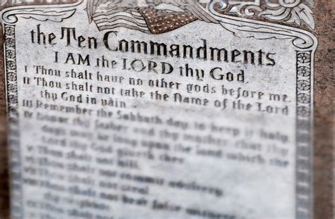 Lawsuit challenges Texas law mandating Ten Commandments in classrooms