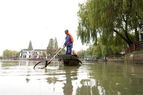 东阳市泗渡溪清理河道淤泥 提高防洪能力-环保频道-浙江在线