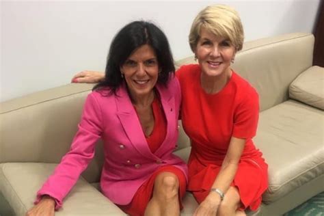 Conservative Woman 的图像结果