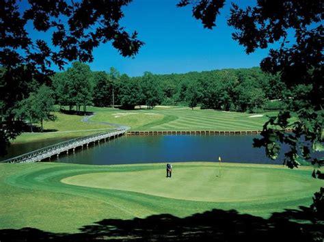 an English parkland venue..... - Reviews, Photos - Golden Eagle Golf ...