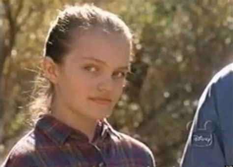 Elisabeth Moss Was In 'Escape To Witch Mountain' In 1995 Before 'Mad ...