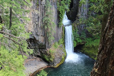 Oregon’s Glorious Road of Waterfalls • Explorer Sue