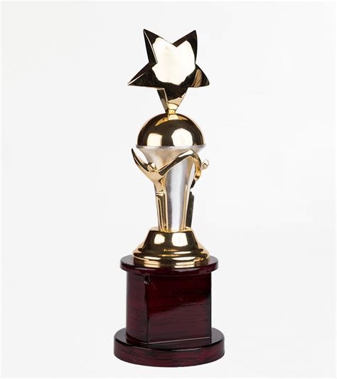 Customized Medals In India | Medal Manufacturers in India - KN Trophies