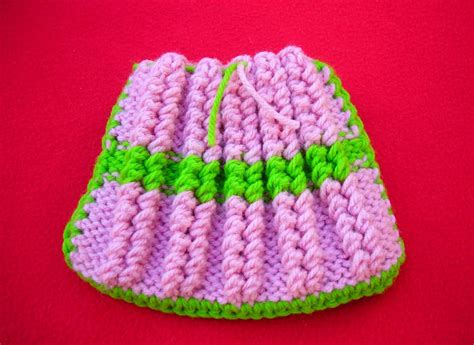 Red Basket: Easy Purse Knitting Pattern