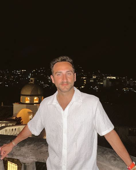 Daniel Zambrano | Receta alta en proteínas en menos de 10 minutos💪🏻 con yoghurt @oikosmexico 😌🤌🏻 ...