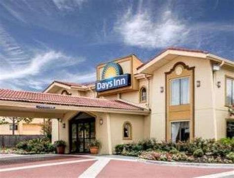 DAYS INN BY WYNDHAM HOUSTON - Motel Reviews, Photos, Rate Comparison ...