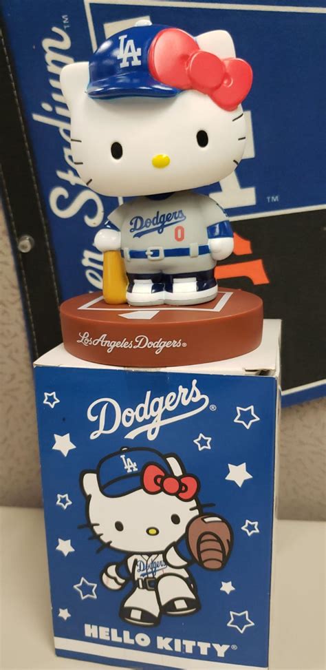 Hello kitty night giveaway 2014 Dodger stadium : r/HelloKitty