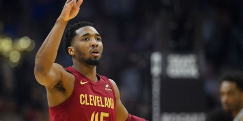 Cavaliers’ Donovan Mitchell Dealing With ‘Wear and Tear’ Injury, Says Coach
