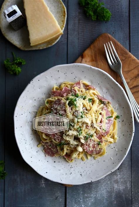 Creamy Fettuccine Alfredo   Resep, Resep pasta, Memasak