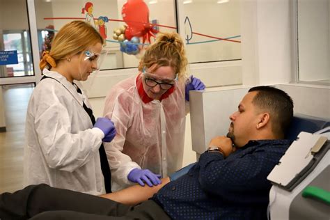 Empresa multinacional abre su primer centro de donaciones de plasma en ...