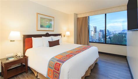 LA QUINTA BY WYNDHAM QUITO - Hotel Reviews, Photos, Rate Comparison ...