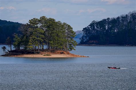 A Georgia Man Is the Latest Death at 'Haunted' Lake Lanier | TIME