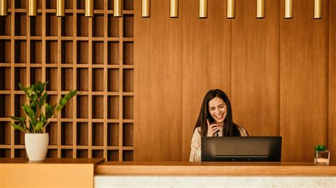 Front Desk Associates: Upskill for Hotel Careers | Beem