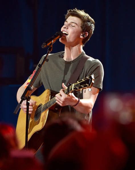 Shawn Mendes Height and Weight | Celebrity Weight | Page 3