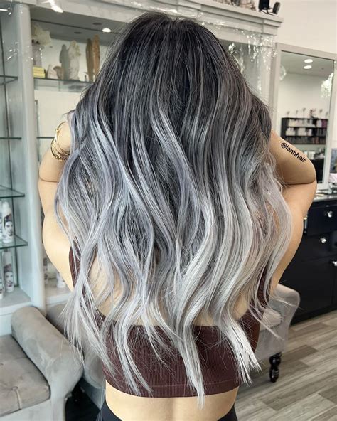 40 Silver Hair Ideas for a Dazzling and Sophisticated Look - Hairstyle