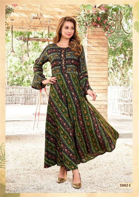 ALBUM NAME :- SAMANTHA