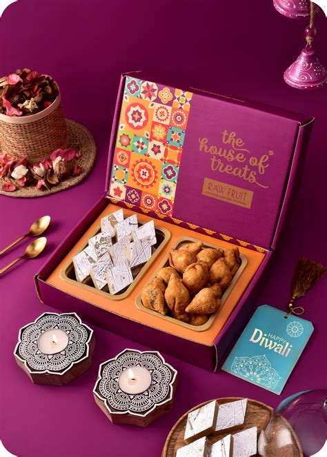 Diwali Gift Box with Sweets & Savoury – RawFruit®