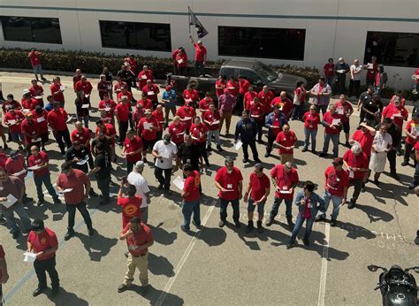 How members are building power to win record contracts — UAW Region 6