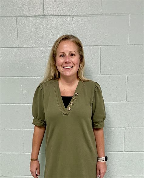 Ana Cheri's OnlyFans: A Deeper Dive Than You Expected - Truth or Fiction