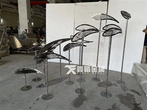 海边鱼形主题雕塑小品 定制抽象镜面不锈钢鱼群雕塑_xt188869-站酷ZCOOL