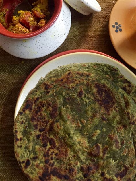 The many uses of Bathua leaves and making Paranthas! | Recipe | Indian ...