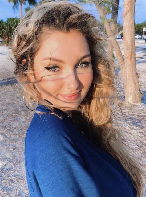 Lara Lemons #2 - Big tits teen - Page 3 of 5 - Fapdungeon