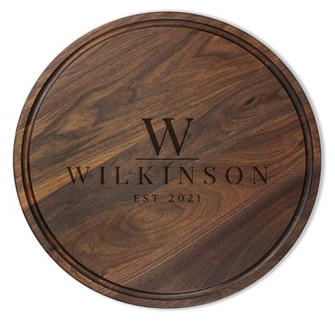 Personalized round charcuterie board | mmm... boards