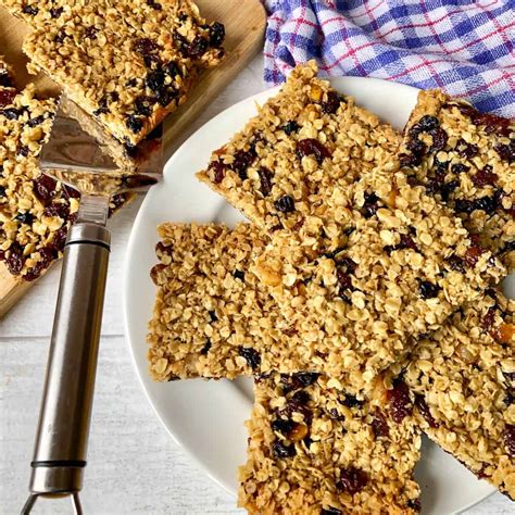 Easy Granola Flapjack Recipe - The Real Meal Deal