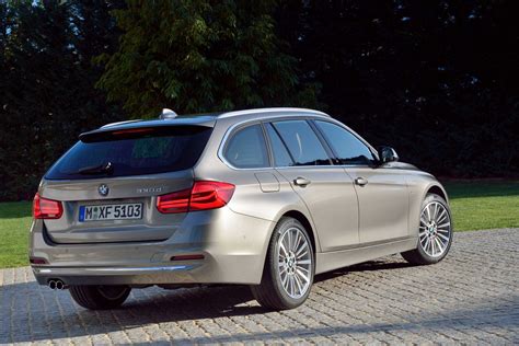 Der neue BMW 3er Touring, Modell Luxury Line (05/2015) Platinsilber metallic.