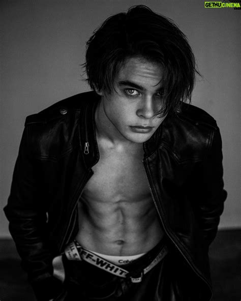 Actor Judah Lewis HD Instagram Photos and Wallpapers December 2021 ...