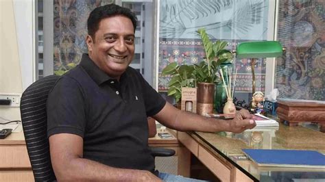 "Don't impose your Hindi language on us": Prakash Raj responds to Pawan ...