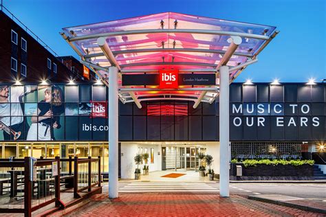 IBIS LONDON HEATHROW AIRPORT (Hayes, Greater London, UK) - Hotel ...