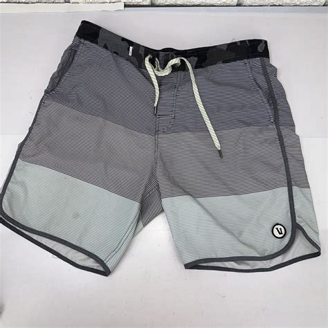 Vuori Men Board Shorts Size 34 Athletic Drawstring... - Depop