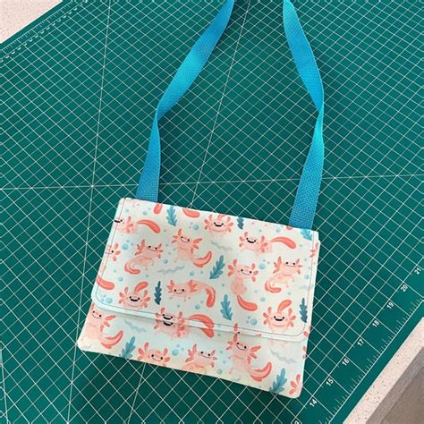 Sewing a Messenger Purse Tutorial 的图像结果