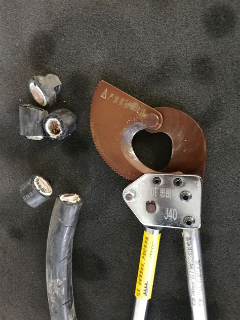 Ratchet Cable Cutter