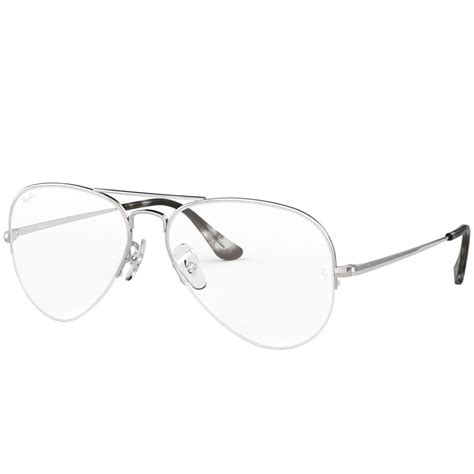 Shilpa Shetty Kundra wore her white T-shirt + denim jacket over a ...